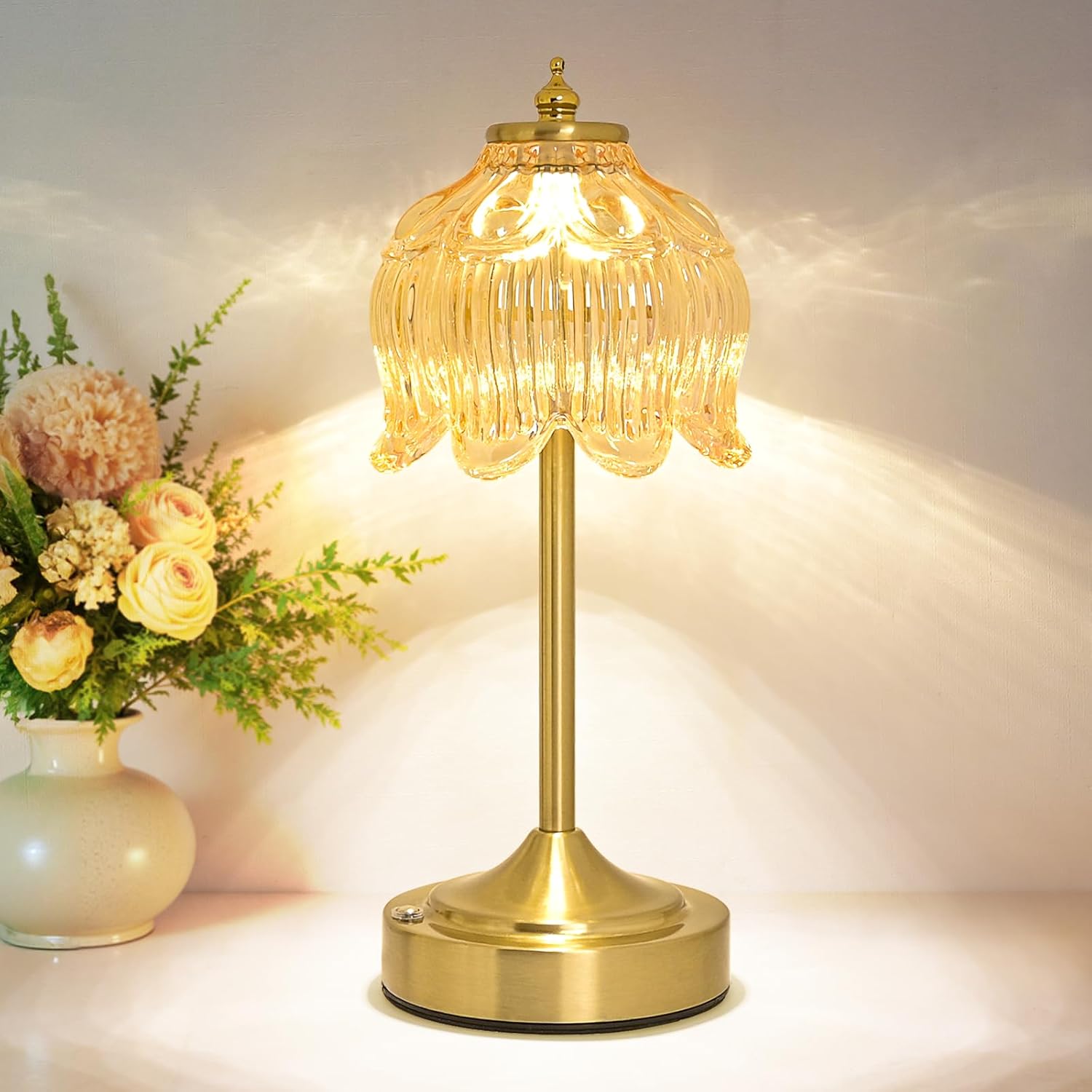 Wireless Lotus Table Lamp — 5200mAh rechargeable portable lamp featuring three-color dimming and touch controls.