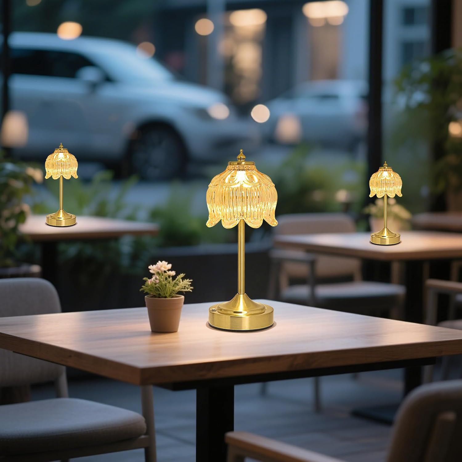 Wireless Lotus Table Lamp — 5200mAh rechargeable portable lamp featuring three-color dimming and touch controls.